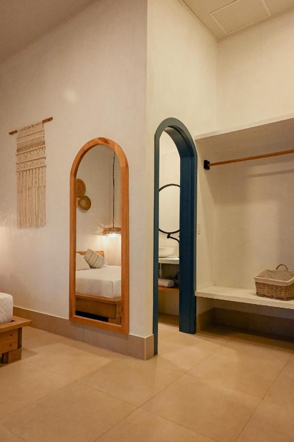 Zafra'S Hotel La Troncal ภายนอก รูปภาพ